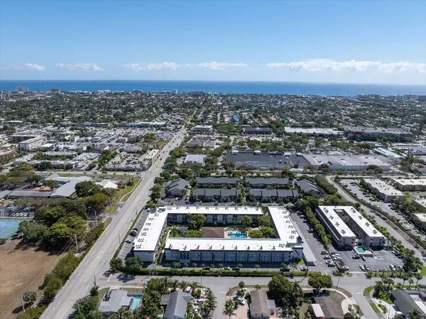 Deerfield Beach, FL 33441,1040 SE 4th AVE 322