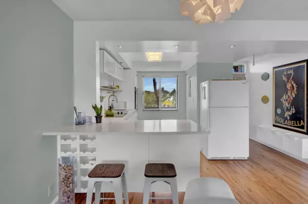 West Palm Beach, FL 33401,3000 Presidential Way WAY 303