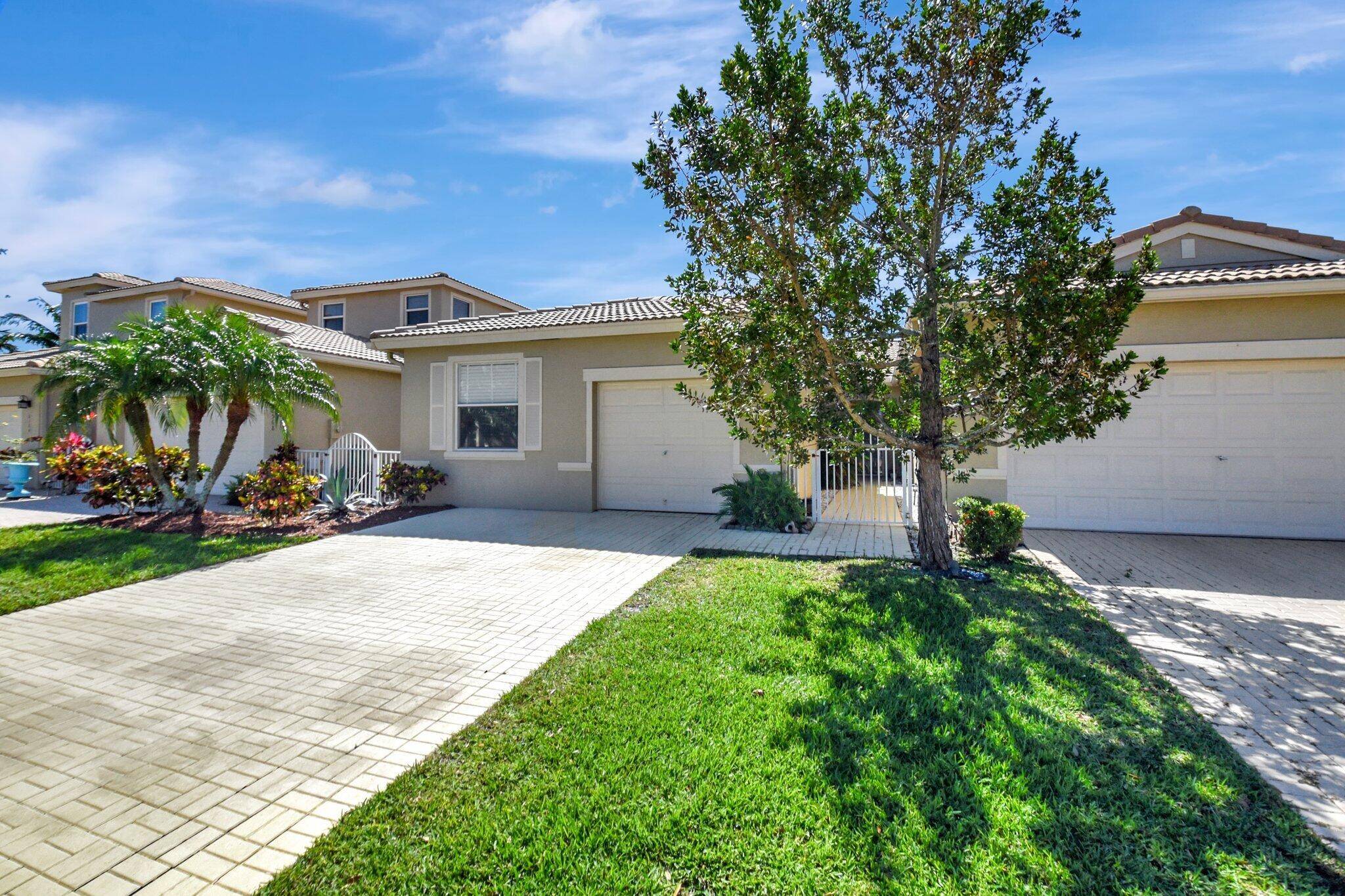 West Palm Beach, FL 33411,8572 Lineyard Cay