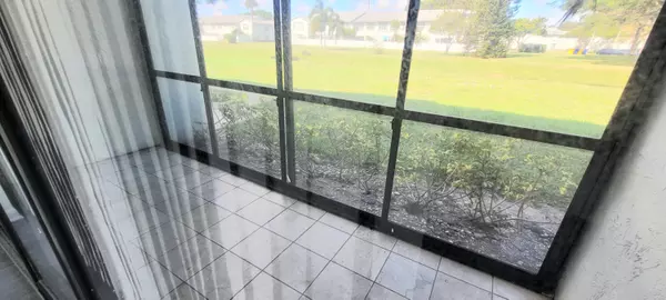 West Palm Beach, FL 33417,3670 Alder DR F1