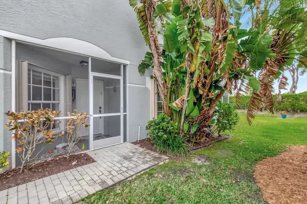 Boynton Beach, FL 33472,8398 Logia CIR