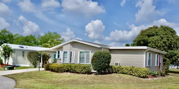 Port Saint Lucie, FL 34952,3206 Crabwood CT