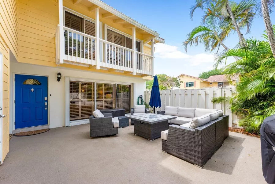 297 Seabreeze CIR, Jupiter, FL 33477