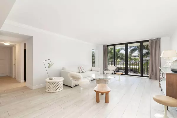 West Palm Beach, FL 33405,3800 Washington RD 208