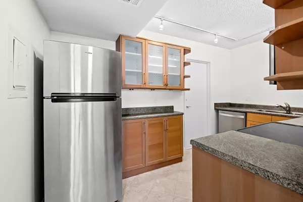 Pompano Beach, FL 33062,1505 N Riverside DR 405