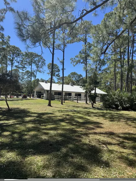 14161 Caloosa Boulevard (Barn), Palm Beach Gardens, FL 33418