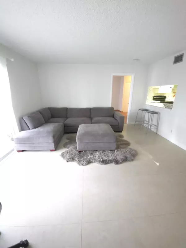 Fort Lauderdale, FL 33308,3909 N Ocean BLVD 115