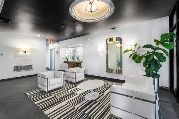 West Palm Beach, FL 33401,2400 Presidential WAY 302