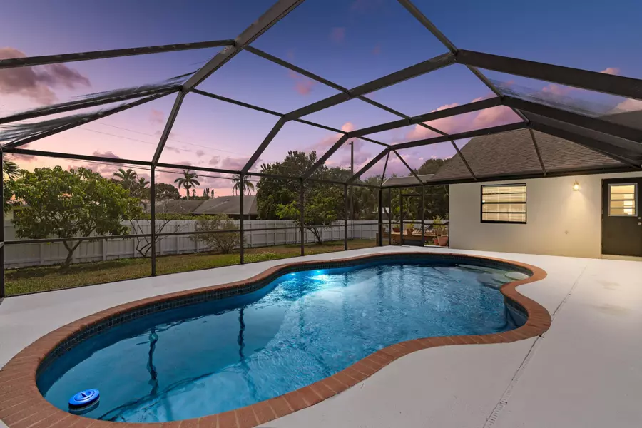 488 NW 13th ST, Boca Raton, FL 33432