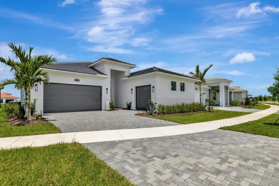 8294 SW Norcia WAY, Port Saint Lucie, FL 34987