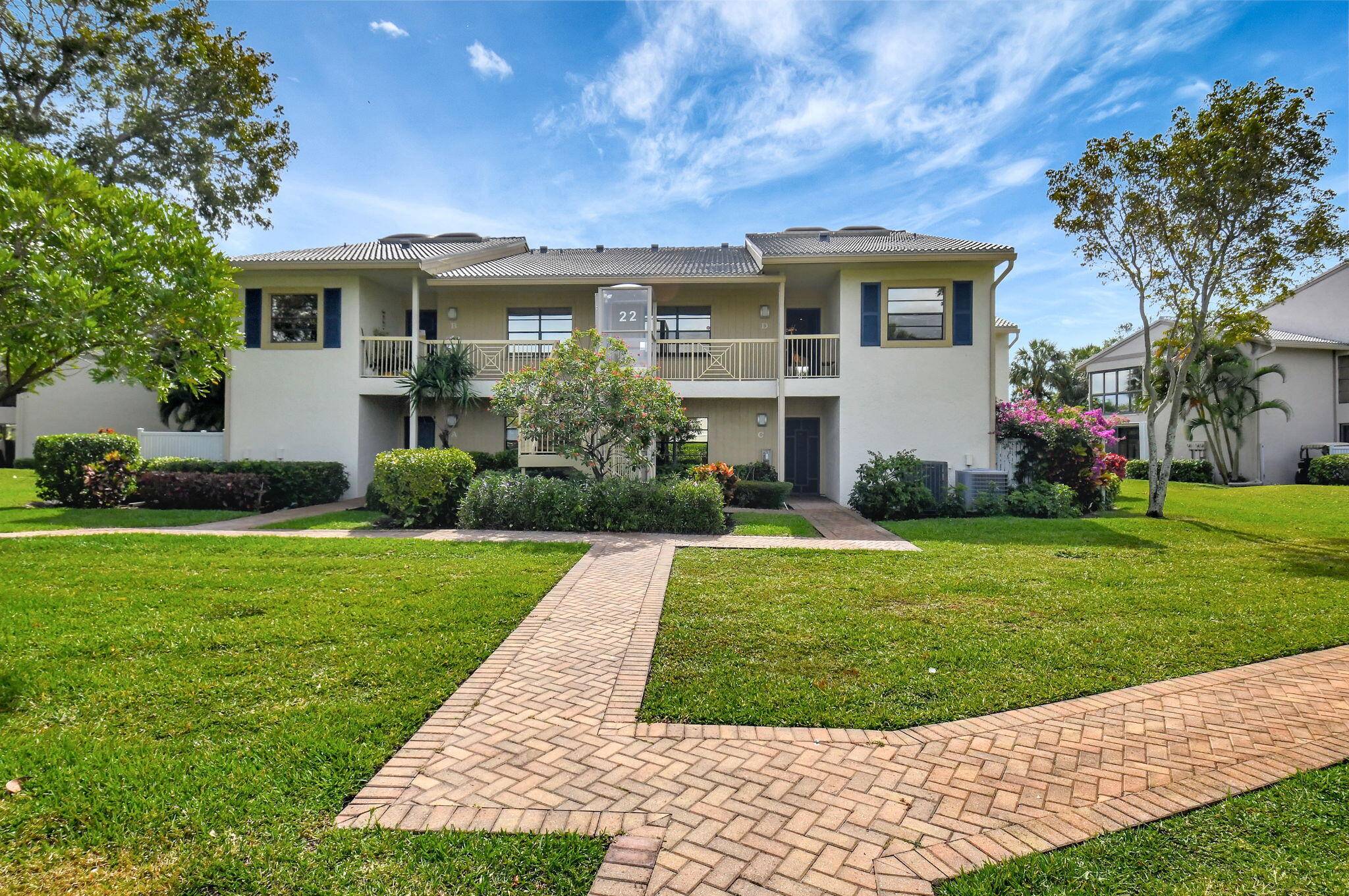 22 Eastgate DR D, Boynton Beach, FL 33436