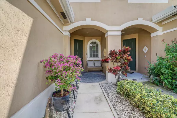 Lake Worth, FL 33463,4951 Grinnell ST