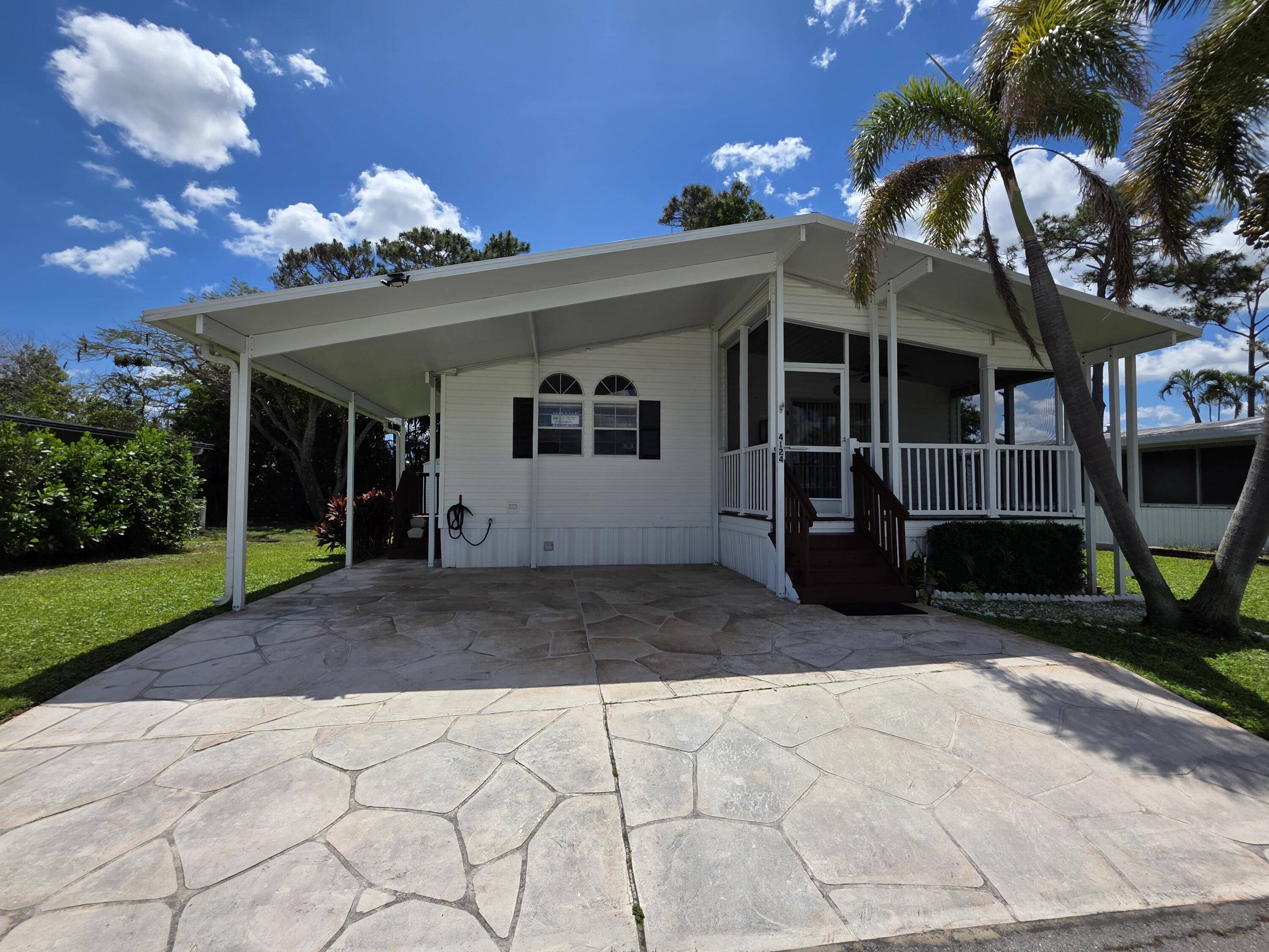 4124 8th CT, Lantana, FL 33462