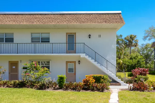 Stuart, FL 34996,2950 SE Ocean BLVD 11-3