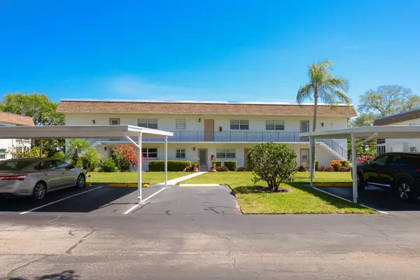 2950 SE Ocean BLVD 11-3, Stuart, FL 34996