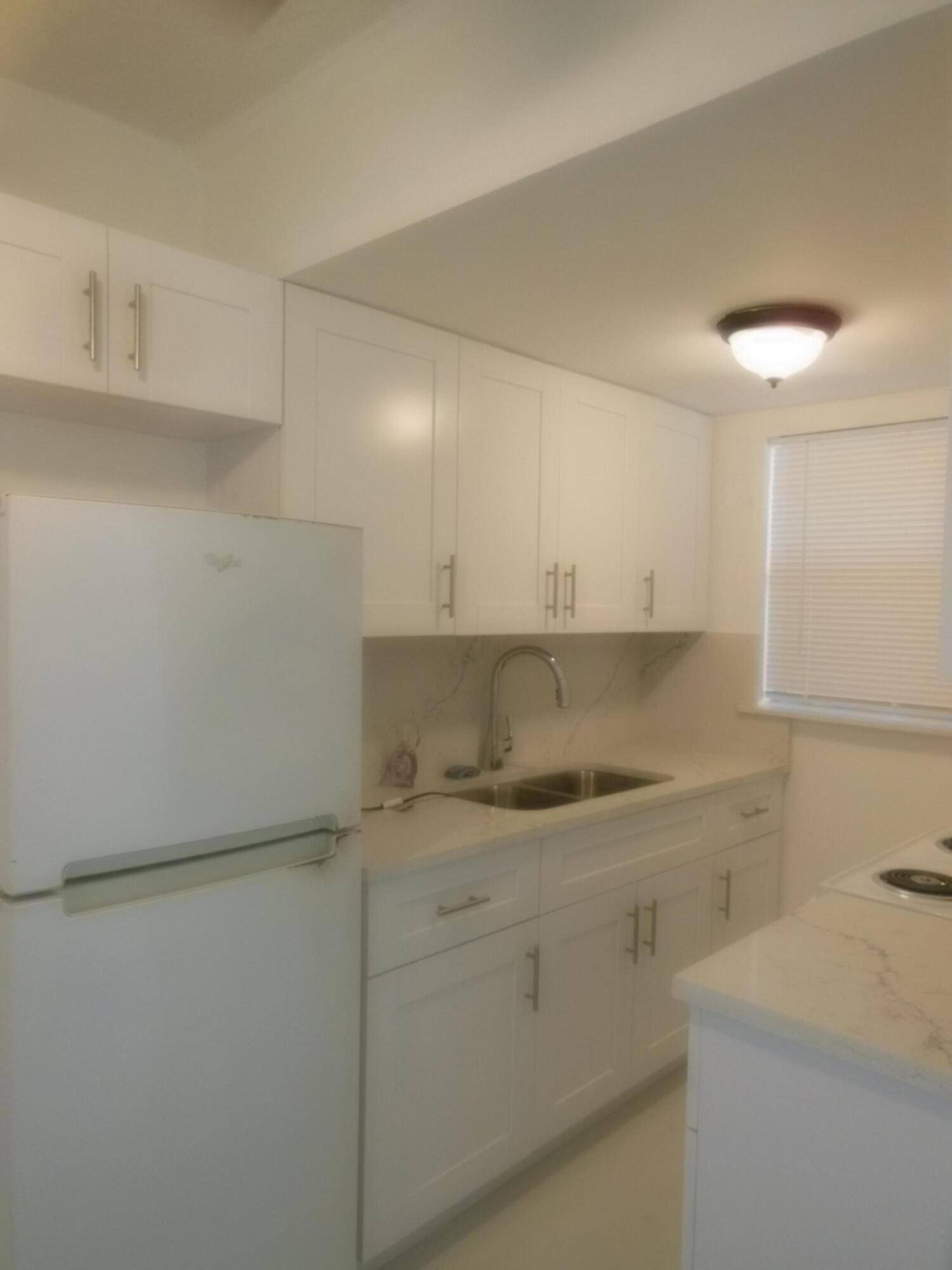 Lake Worth Beach, FL 33460,201 S J ST 5