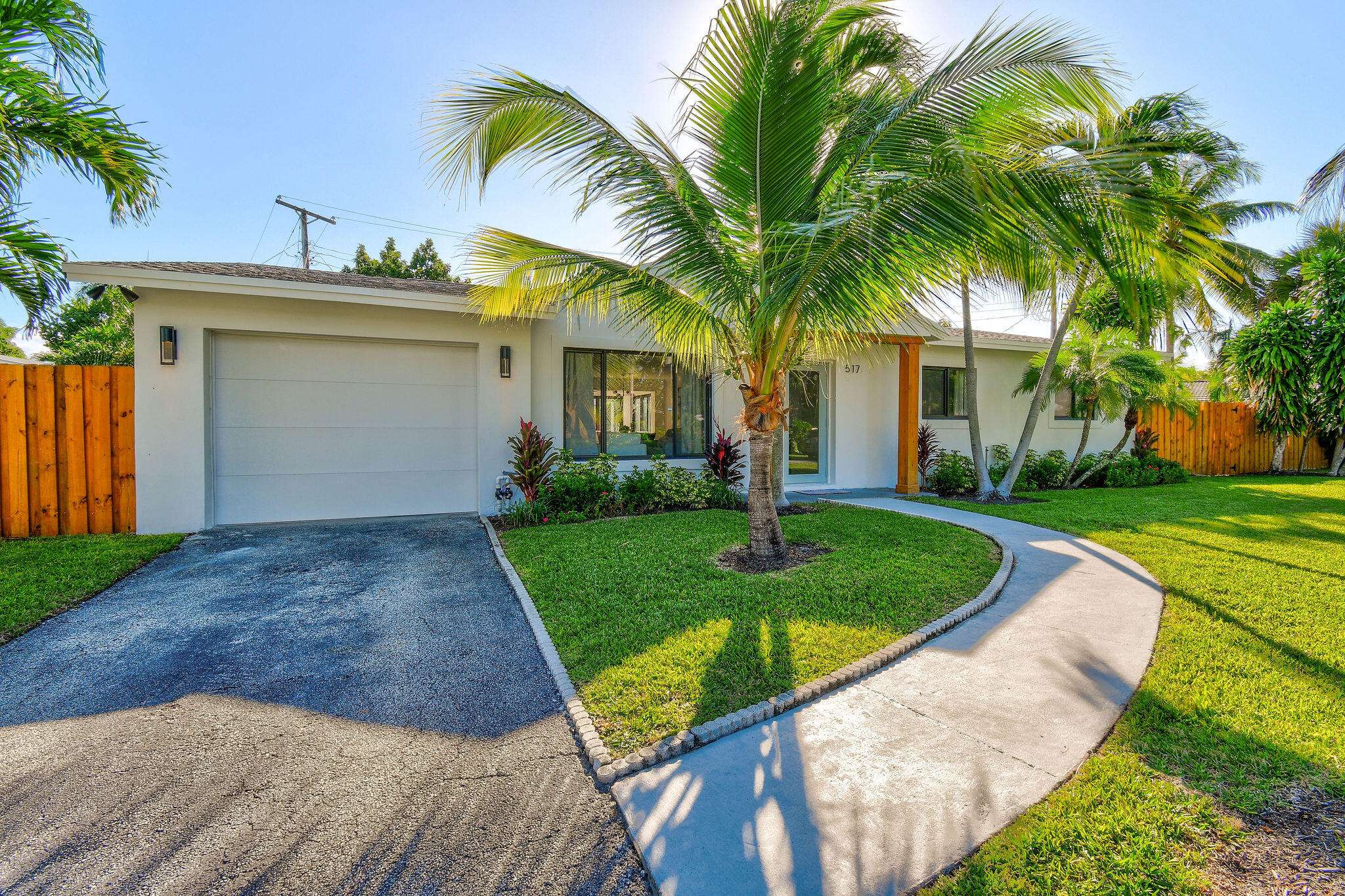 Delray Beach, FL 33444,517 Rye LN
