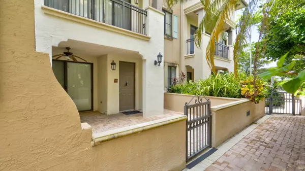 Sunrise, FL 33323,3055 NW 126th AVE 220