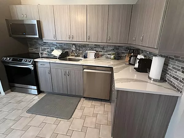 Deerfield Beach, FL 33441,1629 Riverview RD 221