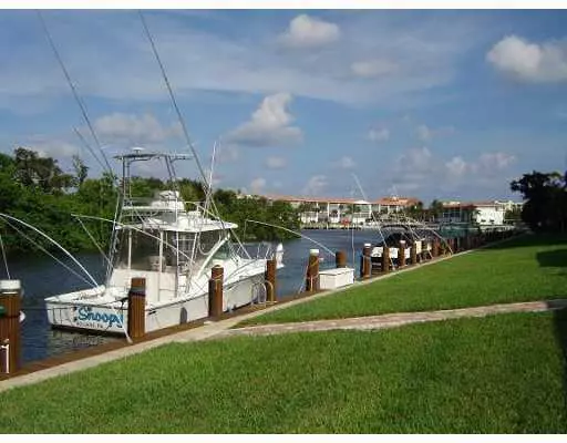 Deerfield Beach, FL 33441,1629 Riverview RD 221