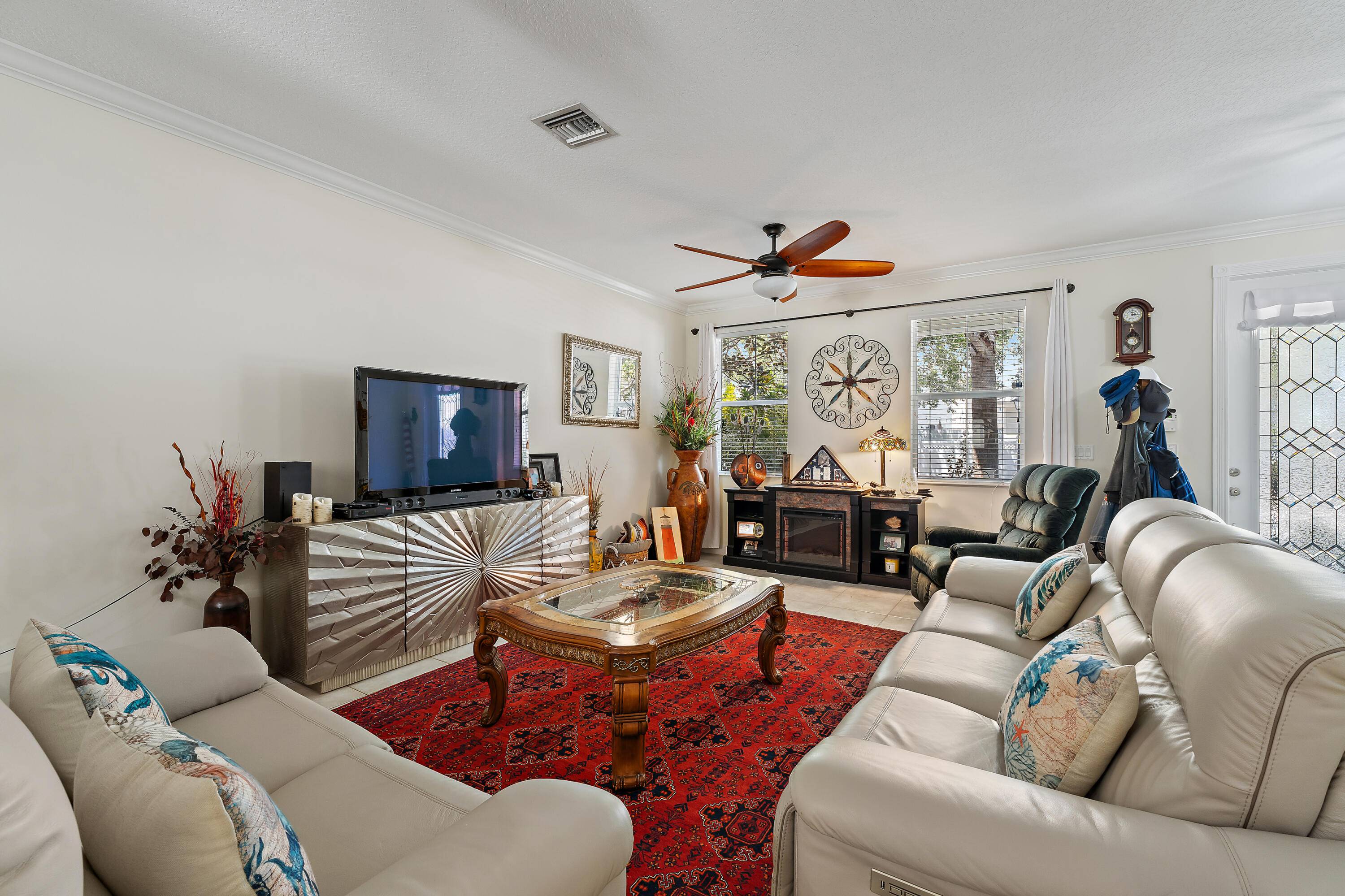 Jupiter, FL 33458,1302 Sunshine DR