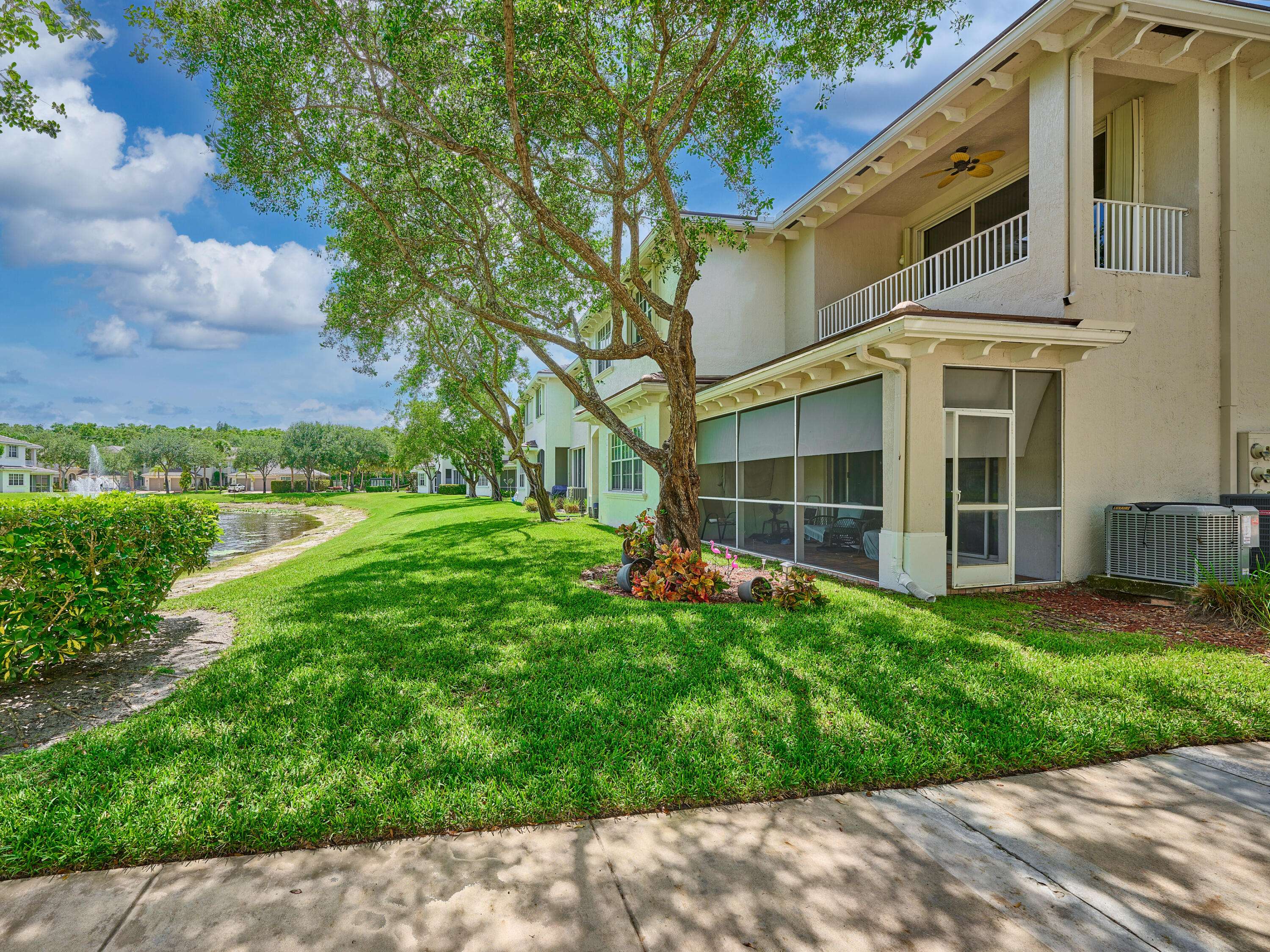 Boynton Beach, FL 33437,6436 Bella Circle CIR 1105