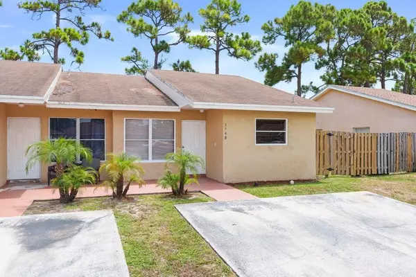 3740 Mil Lake CIR, Greenacres, FL 33463