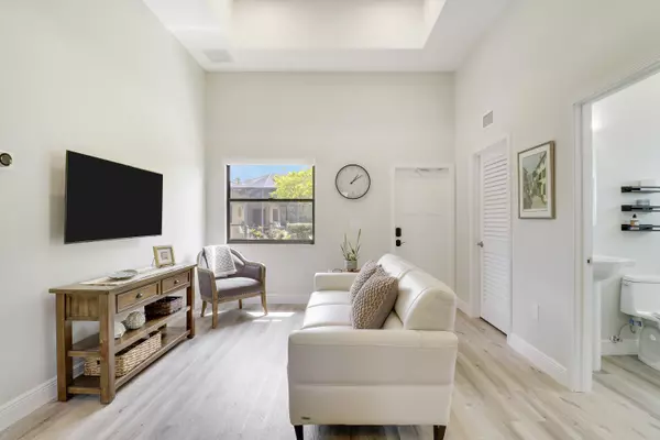 Lake Worth, FL 33449,10735 Lantana RD 2