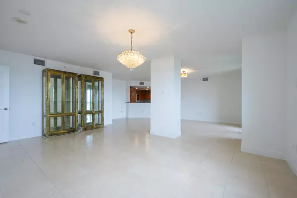 West Palm Beach, FL 33401,610 Clematis ST 700 & 702