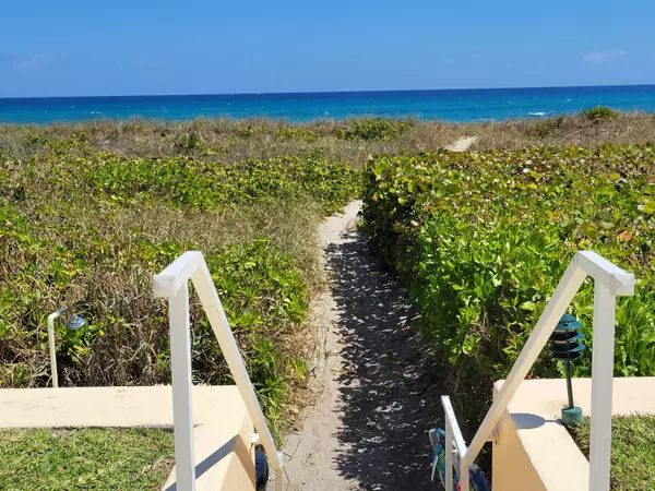 Delray Beach, FL 33483,2103 S Ocean BLVD 4-D