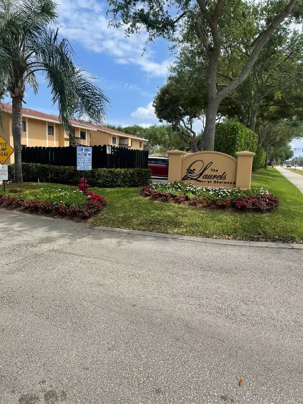 Greenacres, FL 33463,6063 N 10th AVE 246