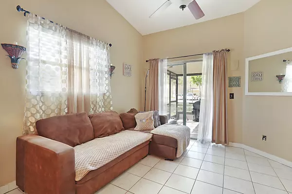 Deerfield Beach, FL 33064,737 NW 47th ST