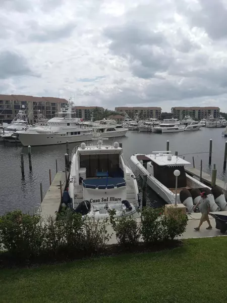 2601 Marina Isle WAY 205, Jupiter, FL 33477
