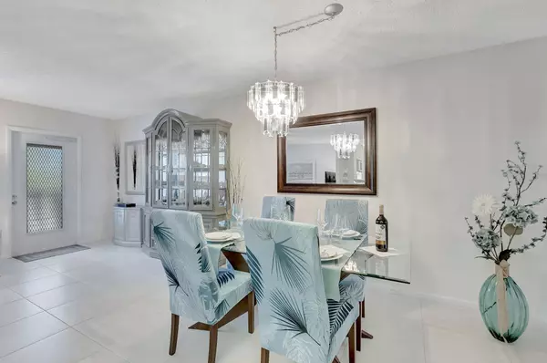 Deerfield Beach, FL 33442,2051 Cambridge C