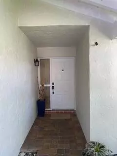 Boca Raton, FL 33433,6104 Belleza LN