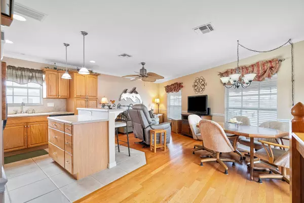 Jensen Beach, FL 34957,10701 S Ocean DR 757