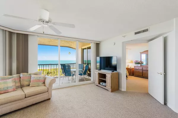 Hutchinson Island, FL 34949,5051 N Highway A1a 7-5