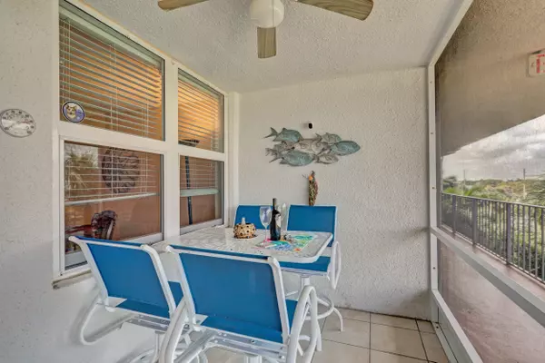 North Palm Beach, FL 33408,109 Paradise Harbour BLVD 508