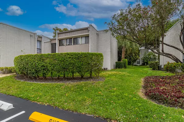 Boca Raton, FL 33433,6548 Spring Bottom WAY 221