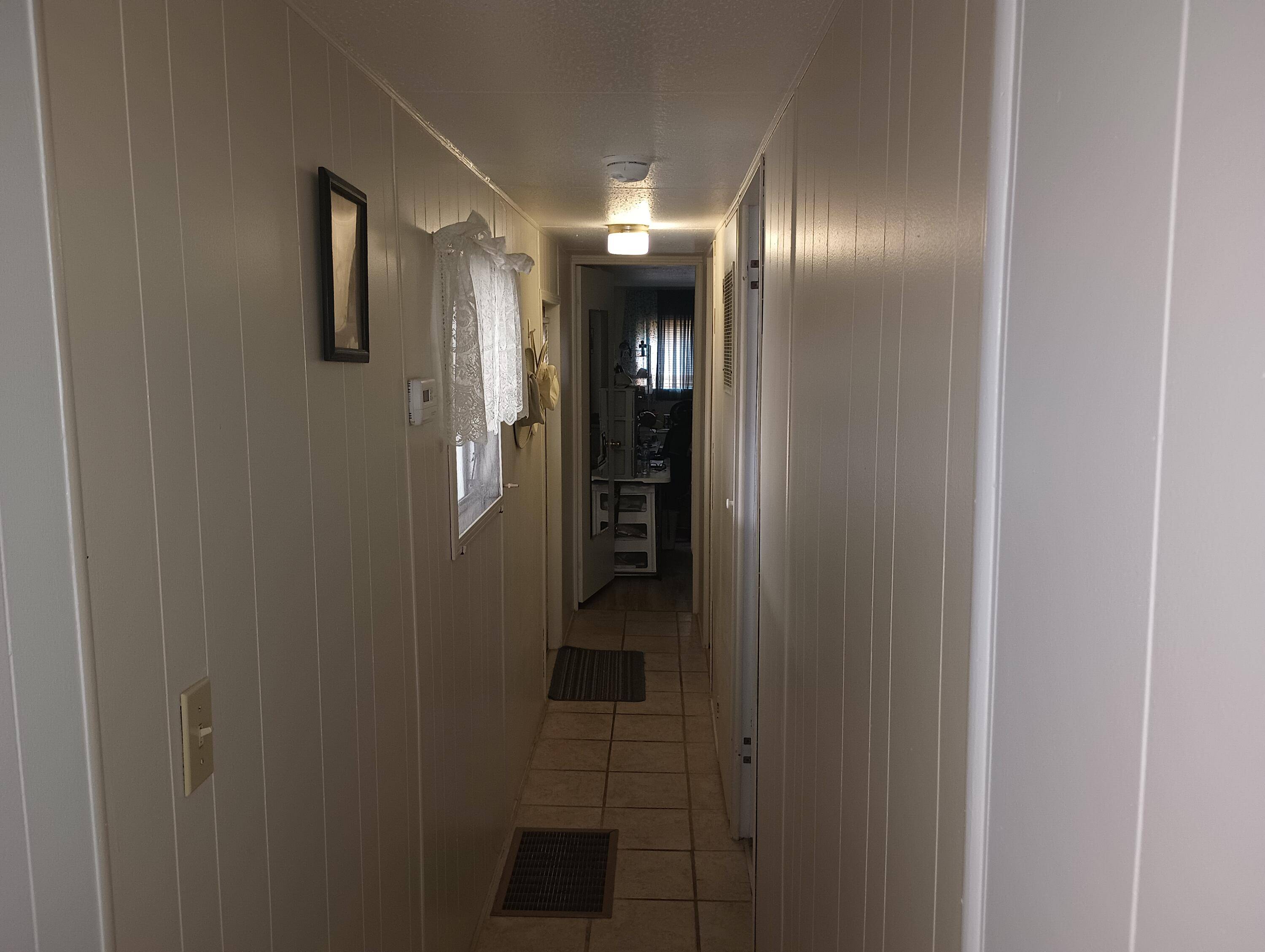 Fort Pierce, FL 34946,102 Oneida CIR