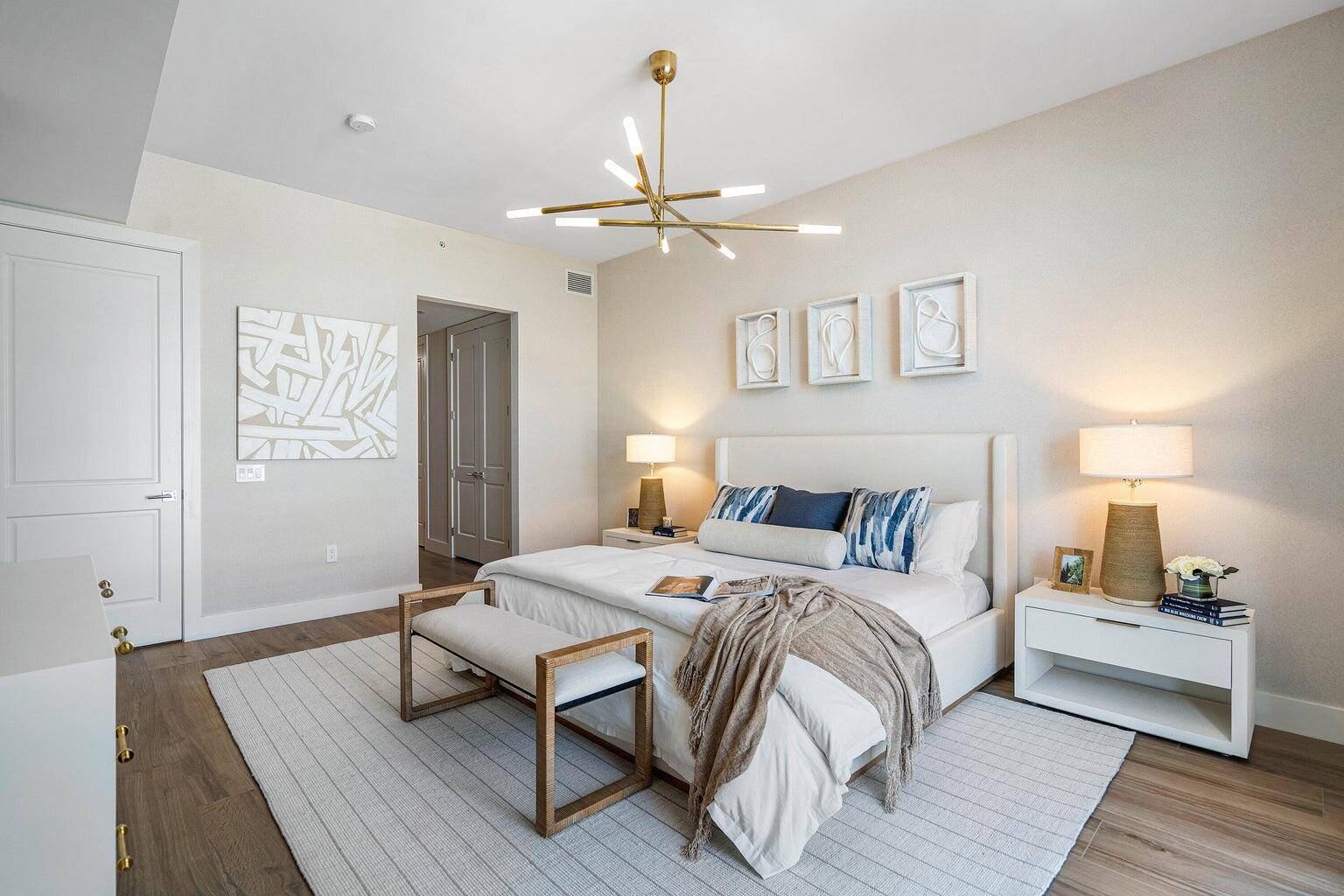 Palm Beach Shores, FL 33404,184 Lake DR 1-201