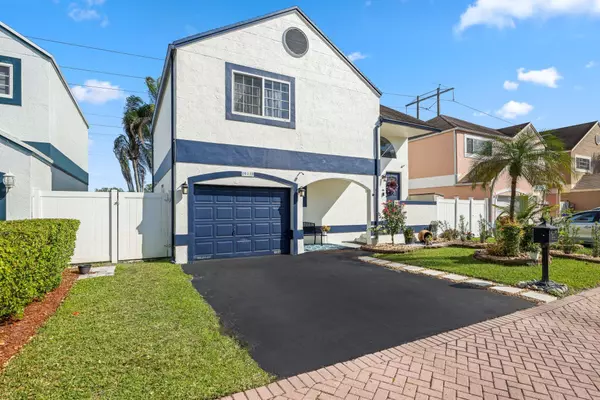 Pembroke Pines, FL 33026,10130 NW 3rd ST