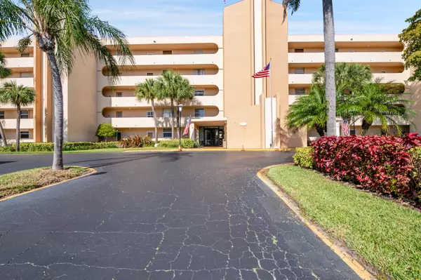 6461 NW 2nd AVE 414, Boca Raton, FL 33487
