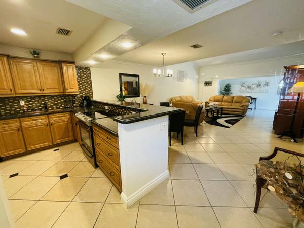 2924 NW 69th CT, Fort Lauderdale, FL 33309