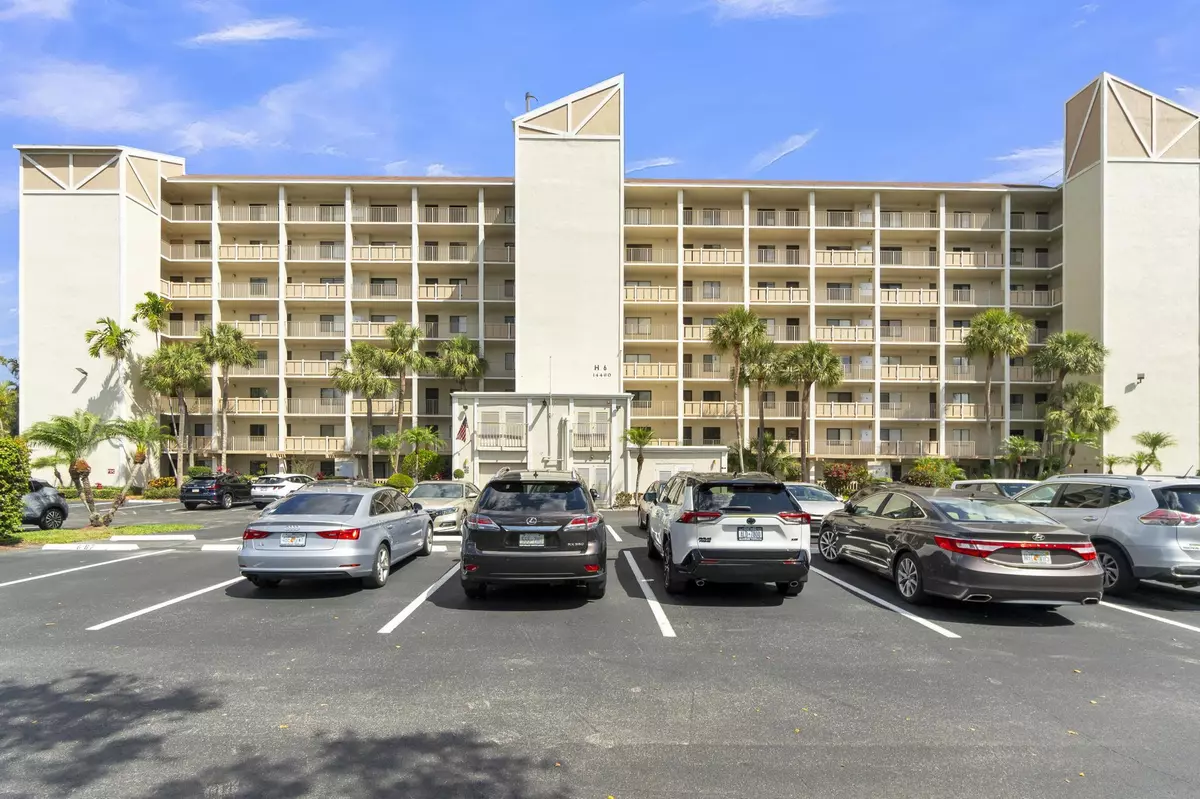 Delray Beach, FL 33446,14460 Strathmore LN 307