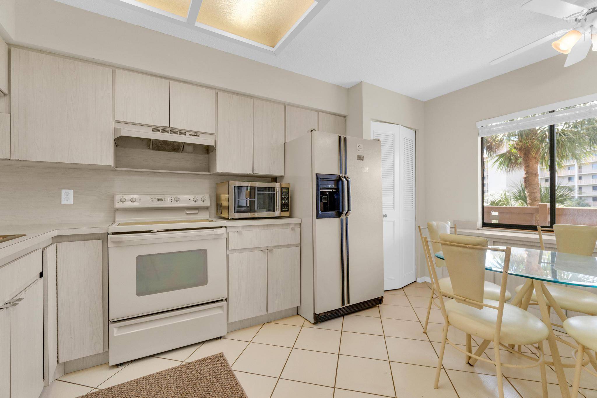 Delray Beach, FL 33446,14460 Strathmore LN 307