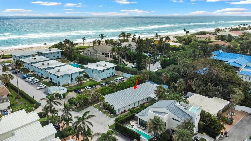 18 Adams RD, Ocean Ridge, FL 33435