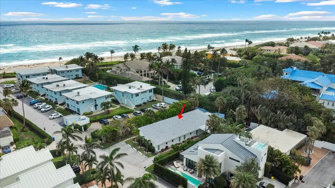 18 Adams RD, Ocean Ridge, FL 33435