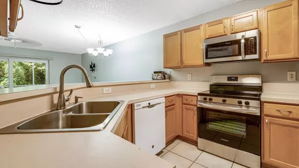 Jupiter, FL 33458,106 Wooden Mill TER