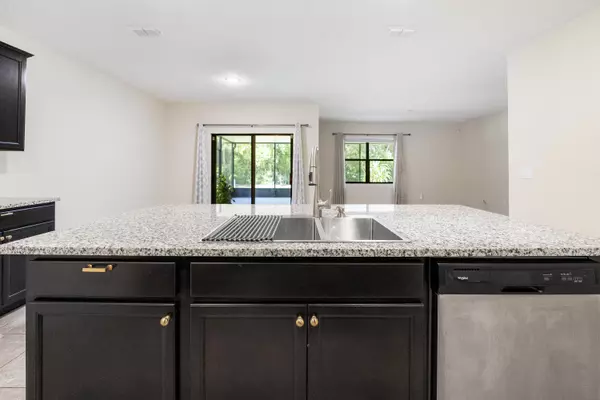 Port Saint Lucie, FL 34983,6007 NW Regent ST